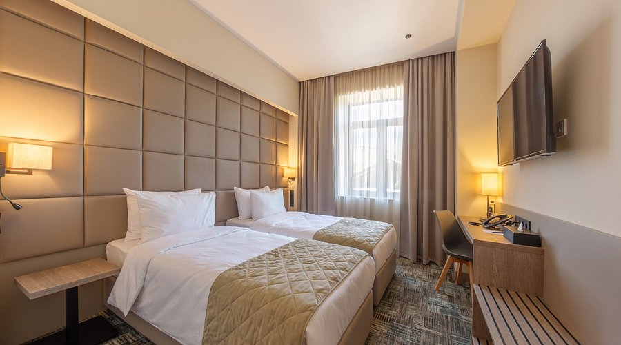 53 اتاق هتل 4 ستاره هایاسا ایروان ارمنستان Hayasa Hotel Yerevan.jpg