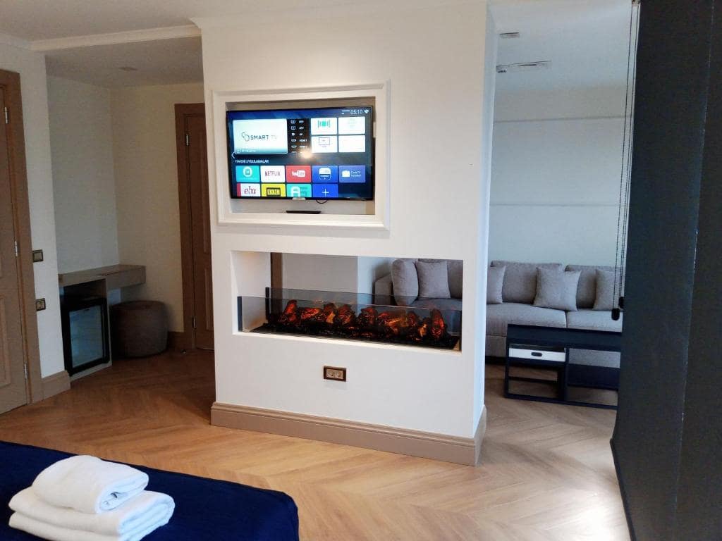 هتل-4-ستاره-تی-کی-تکسیم-استانبول-نمای-اتاق-Hotel-4-setere-Tk-taxim-Room2-min.jpg