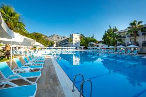 29-استخر-هتل-4-ستاره-الدار-گاردن-ریزورت-آنتالیا- Eldar-Garden-Resort-Antalya-Pool.jpg