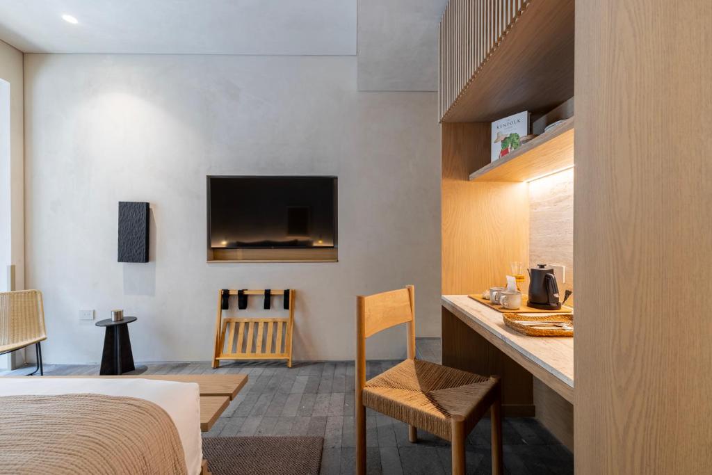17-اتاق-هتل-لا-مارتین-استانبول-Lamartine-Hotel-.jpg