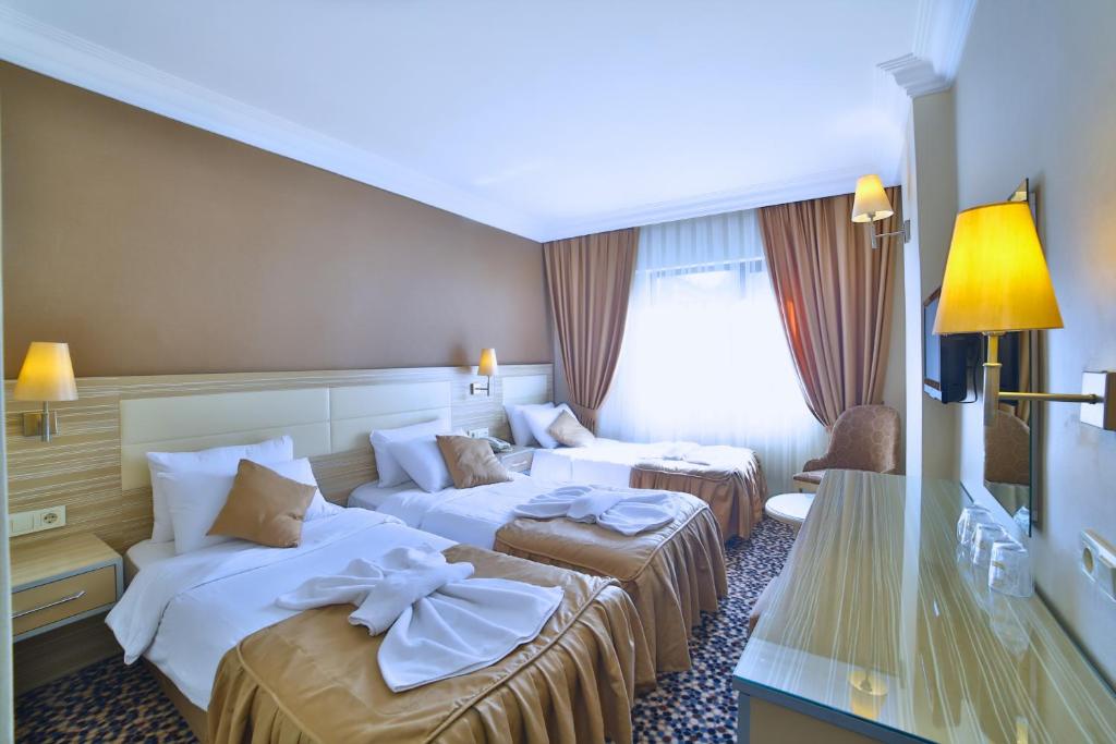 26-اتاق-Hotel-Grand-Emin-هتل-گرند-امین-استانبول.jpg