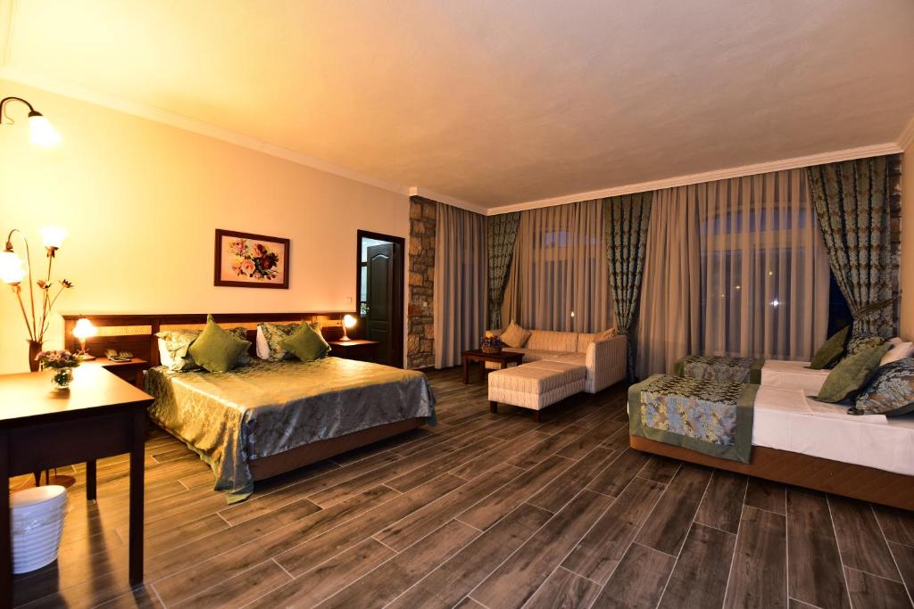 30 اتاق هتل 3 ستاره آیاز آکوا بدروم Ayaz Aqua Hotel Bodrum.jpg