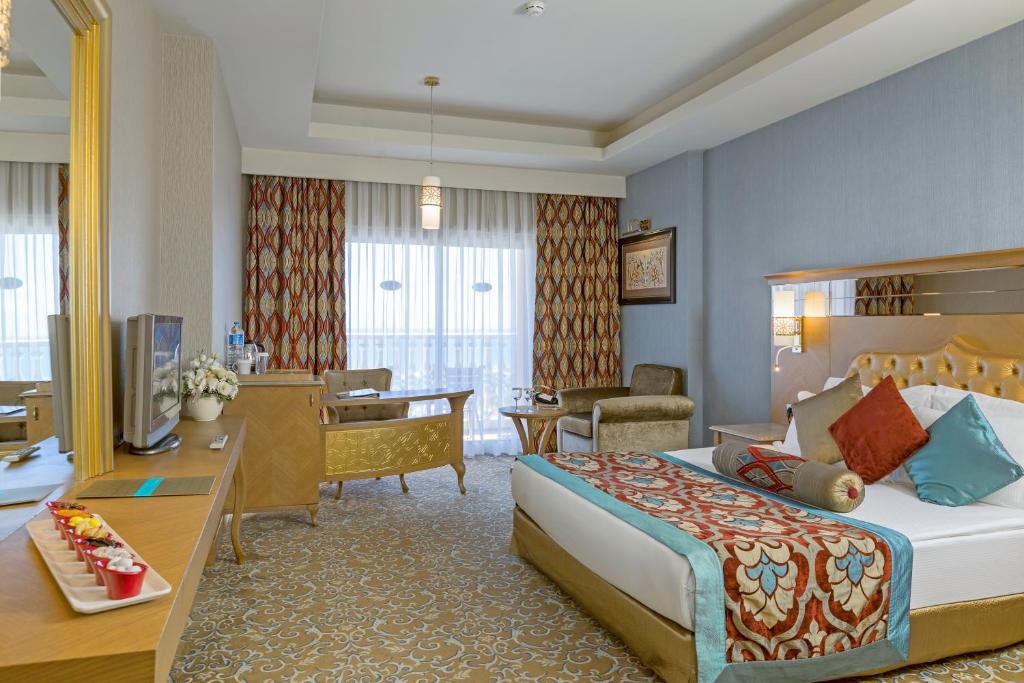 10-اتاق-هتل-5-ستاره-رویال-تاورز-لارا-آنتالیا Royal-Towers-Lara-Hotel-Antalya-Room-.jpg
