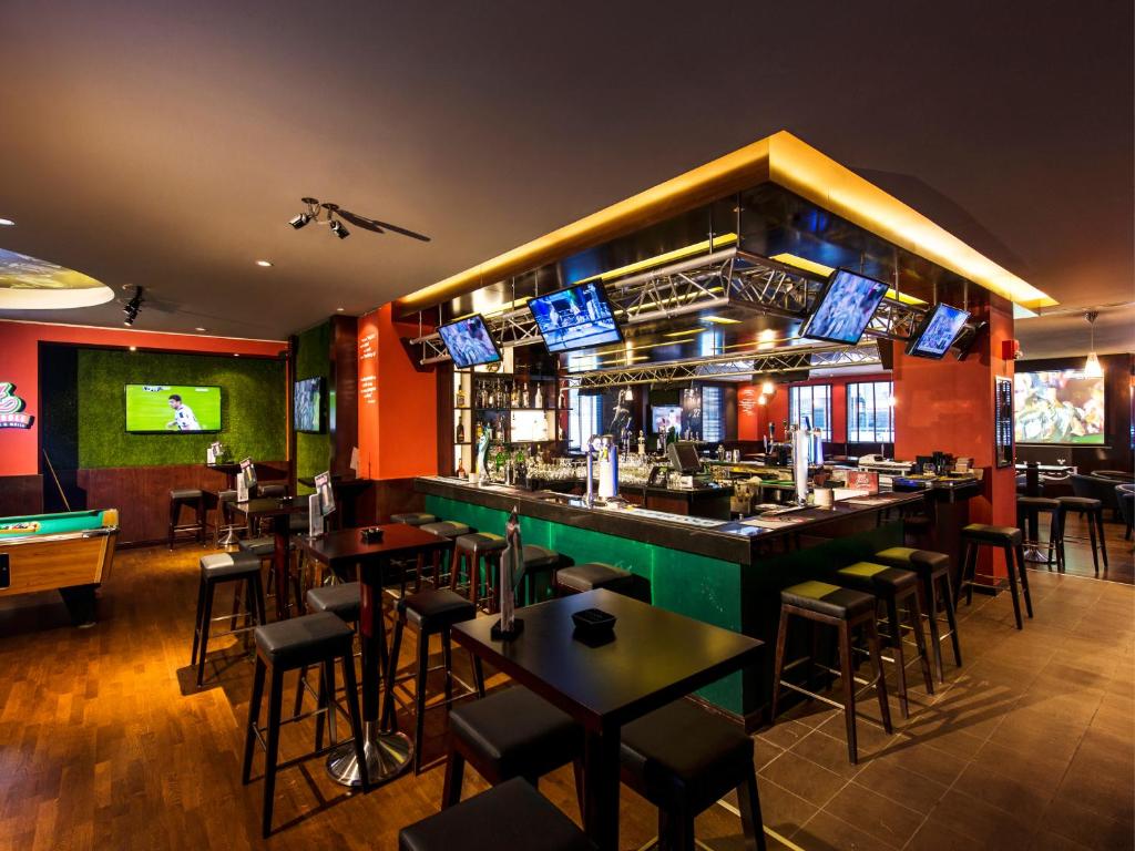 21-بار-هتل-3-ستاره-هتل-سیتی-مکس-البرشا-ات-د-مال-دبی- Citymax-Hotel-Al-Barsha-at-the-Mall-Dubai-Bar.jpg