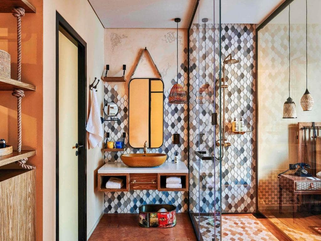 21-اتاق-خواب-هتل-5 ستاره-25-ساعت-وان-سنترال-دبی-25Hours-Hotel-Dubai-One-Central-Bedroom.jpg