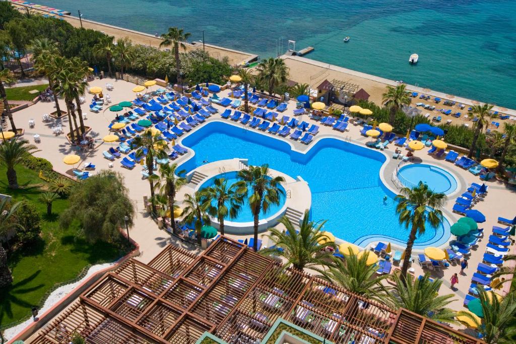 12 نما هتل 5 ستاره فانتاسیا دلوکس کوش آداسی Fantasia Hotel De Luxe Kusadasi.jpg