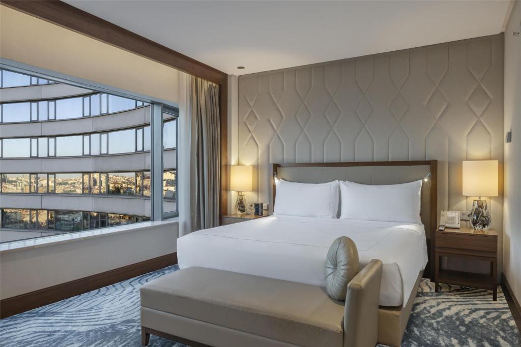 45-اتاق-Conrad-Istanbul-Bosphorus-هتل-کنراد-بسفروس-استانبول-.jpg