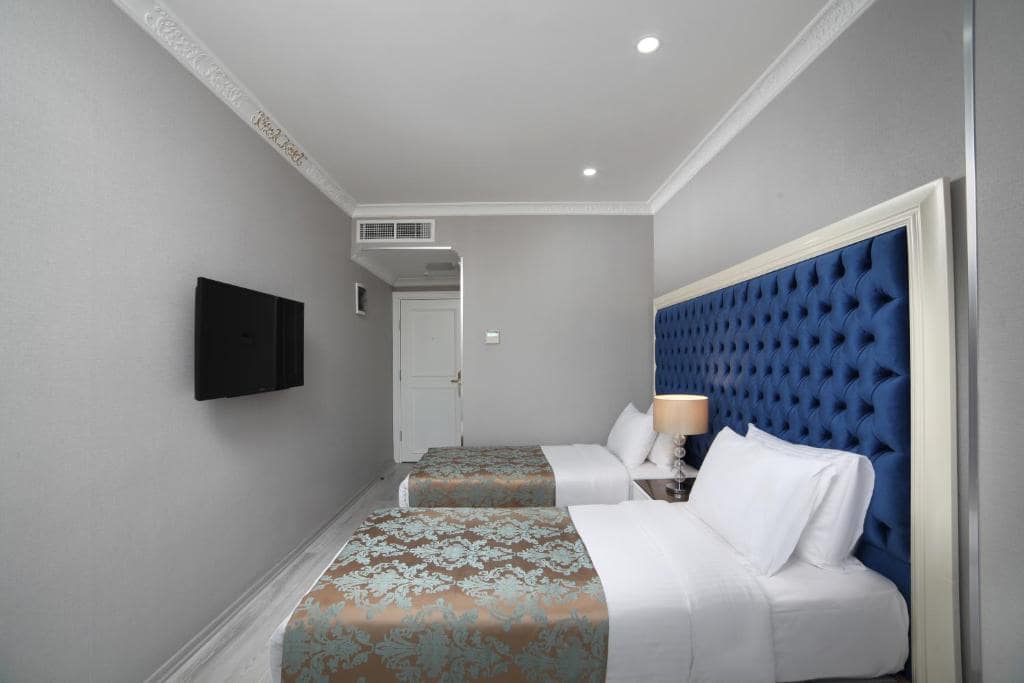 02-نمای-اتاق-هتل-4-ستاره-وایت-مونارچ-استانبول-Room-Hotel-4-Setare-White-Monarch-Istanbul.jpg