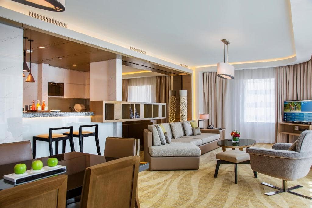 15-اتاق-خواب-هتل-4-ستاره-تاورز-روتانا-دبی- Towers-Rotana-Hotel-Dubai-Bedroom.jpg