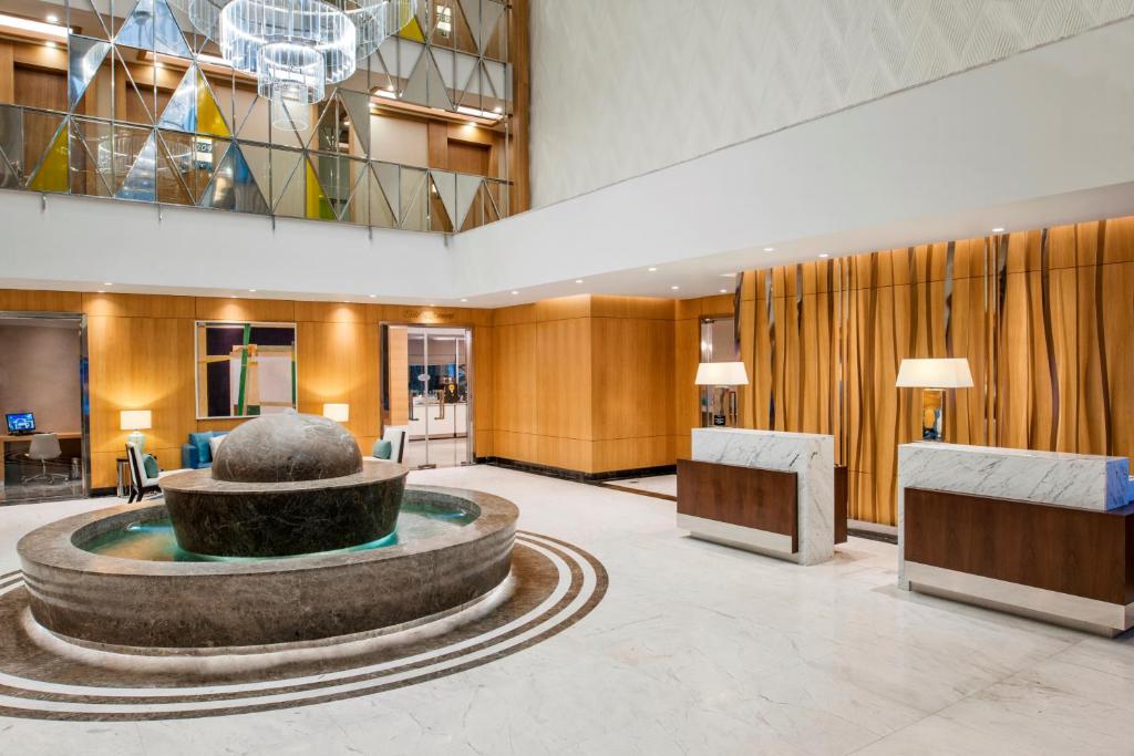 29 هتل 4 ستاره الیت ورد مارماریس Elite World Marmaris Hotel لابی.jpg