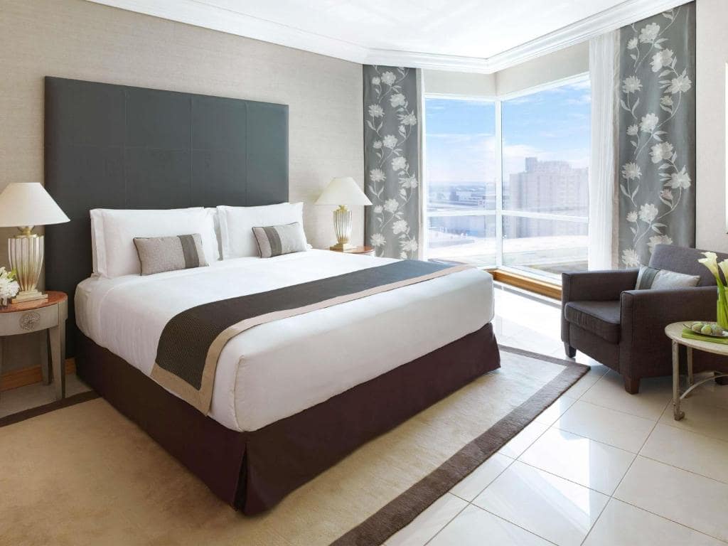 17-اتاق-هتل-5-ستاره-فیرمونت-عجمان-دبی- Fairmont-Ajman-Dubai-Room.jpg