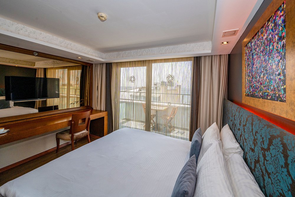 06-اتاق-هتل-4-ستاره-پرا-تولیپ-استانبول-Room-Hotel-4-Setare-Pera-Tulip-Istan.jpg