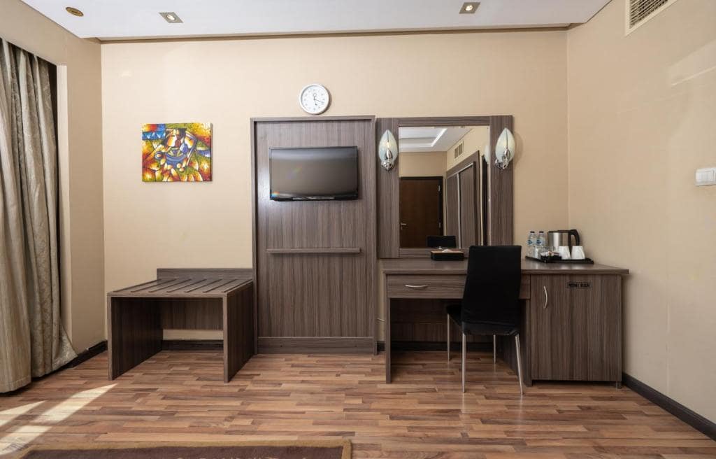 05-اتاق-هتل-4-ستاره-پرل-سوئیس-دبی- Pearl-Swiss-Hotel-Dubai-Room.jpg