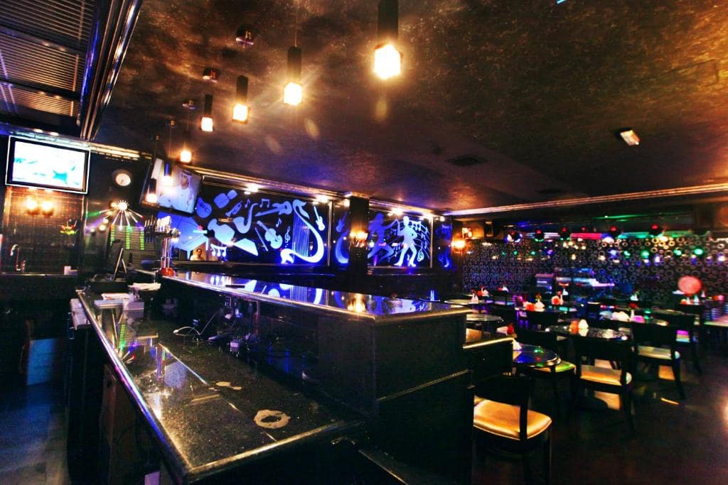 28-رستوران-هتل-3-ستاره-کینز-پارک-دبی-Kings-Park-Hotel-Dubai-Restaurant.jpg