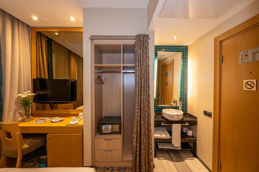 011-اتاق-هتل-4-ستاره-پرا-تولیپ-استانبول-Room-Hotel-4-Setare-Pera-Tulip-Istan.jpg