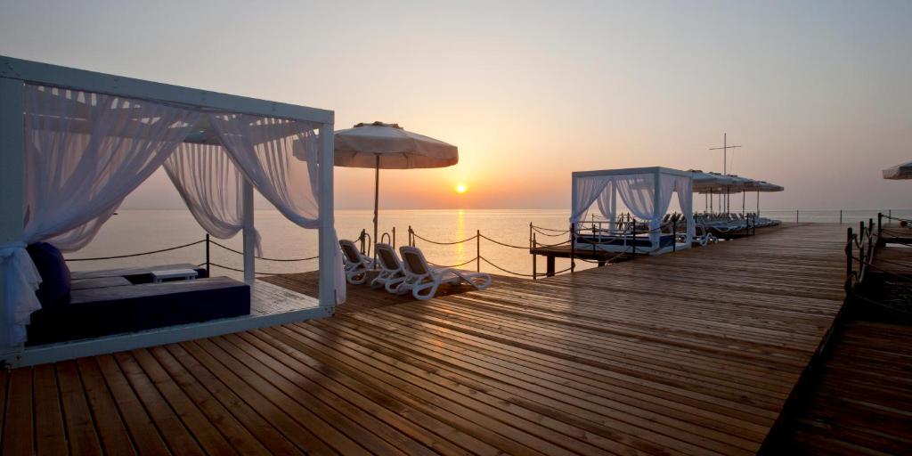 38-ساحل-هتل-5-ستاره-جوجو-پریمیر- Juju-Premier-Palace-Beach.jpg