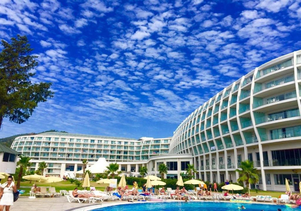26 نمای هتل 5 ستاره گرین نیچر دیاموند مارماریس Green Nature Diamond Hotel Marmaris.jpg