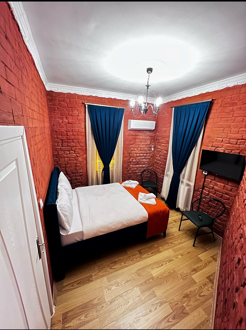 هتل-3-ستاره-امی-تاکسیم-ترکیه-اتاق- خواب- Hotel-4 setare-biancho- estanbol-Bedroom11.jpg