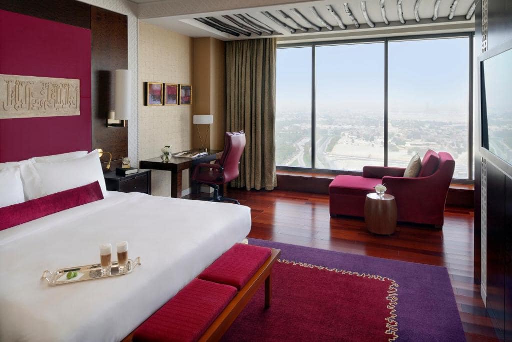 11-اتاق-خواب-هتل-5-ستاره-د-اچ-دبی- The-H-Dubai-Bedroom.jpg