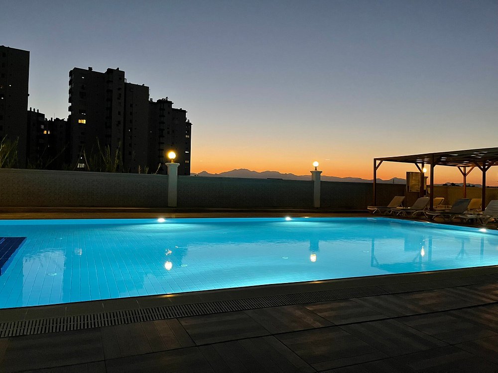 20 استخر هتل 5 ستاره پرادو بیچ کمر آنتالیا Prado Beach Kemer Hotel Antalya.jpg
