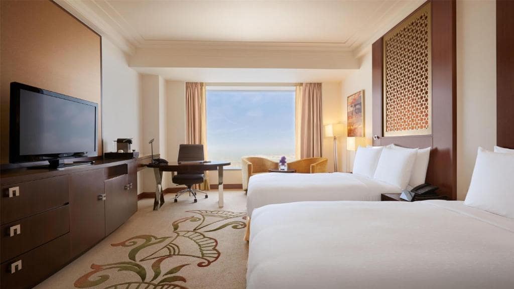 20-اتاق-هتل-5-ستاره-کنراد-دبی- Conrad-Hotel-Dubai-Room.jpg