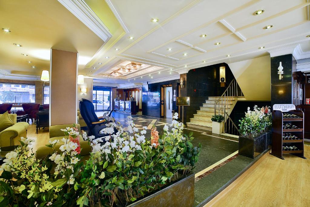 08-لابی-Hotel-Grand-Emin-هتل-گرند-امین-استانبول.jpg