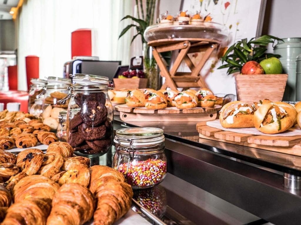 40-غذاهای-هتل-3-ستاره-آیبیس-مال-آو-د-امارات-دبی-Ibis-Dubai-Mall-Of-The-Emirates-Food.jpg