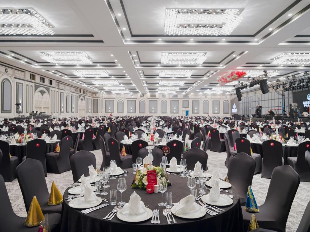 40-رستوران-هتل-5-ستاره-آستریا-کرملین-پالاس-آنتالیا Asteria-Kremlin-Palace-Restaurant-.jpg