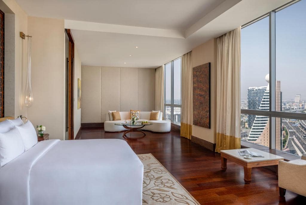 31-اتاق-خواب-هتل-5-ستاره-د-اچ-دبی- The-H-Dubai-Bedroom.jpg