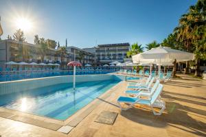 30-استخر-هتل-4-ستاره-الدار-گاردن-ریزورت-آنتالیا- Eldar-Garden-Resort-Antalya-Pool.jpg