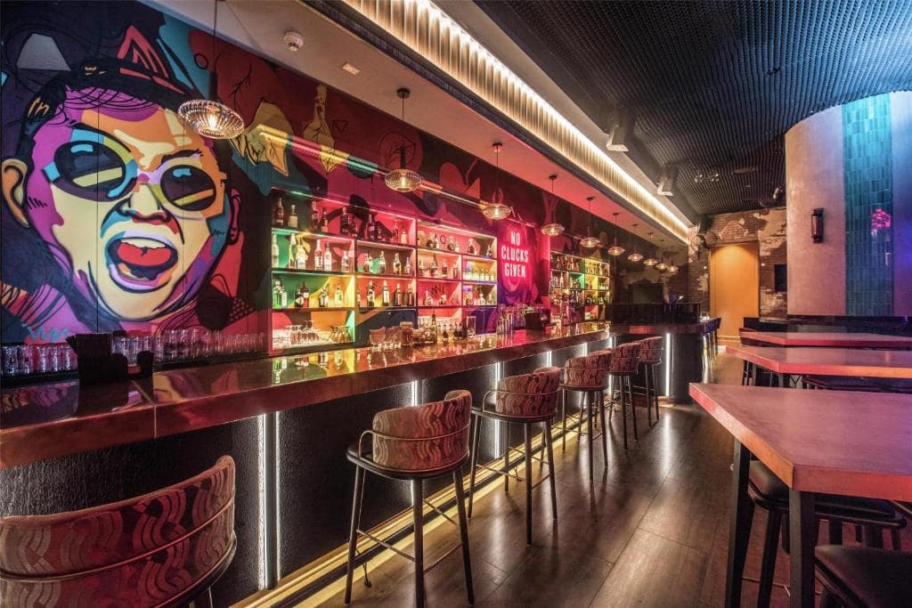 40-بار-هتل-5-ستاره-کنراد-دبی- Conrad-Hotel-Dubai-Bar.jpg