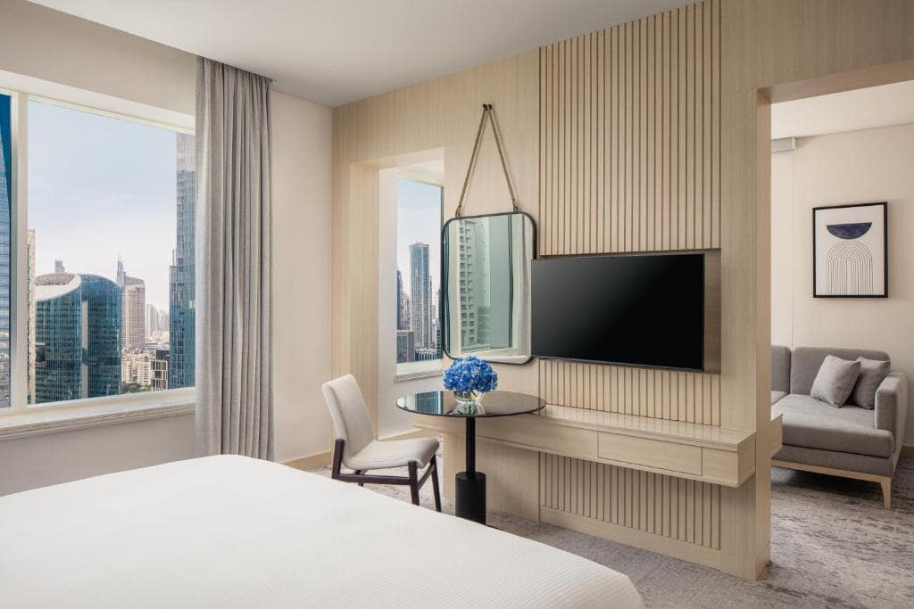 39-اتاق-خواب-هتل-4-ستاره-تاورز-روتانا-دبی- Towers-Rotana-Hotel-Dubai-Bedroom.jpg
