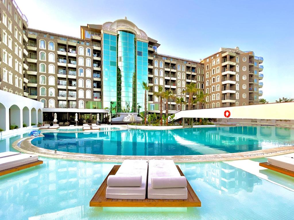 12 نمای داخلی هتل 5 ستاره لاورا اکسپرینس دیدیم Laur Hotels Experience.jpg