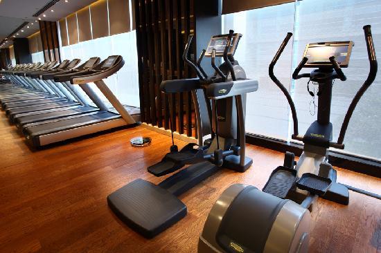 27-باشگاه-هتل-5-ستاره-کراون-پلازا-روهینی-دهلی-Crowne-Plaza-Delhi-Rohini-Hotel.jpg