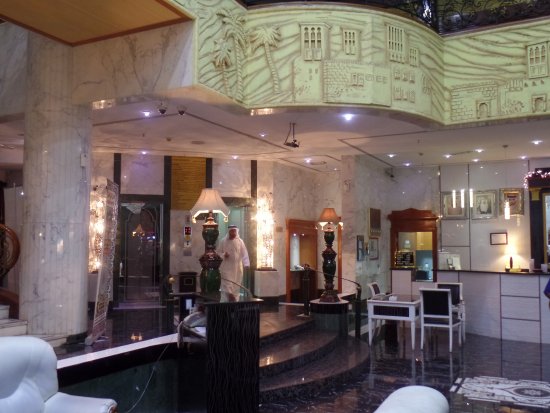 20 لابی هتل 3 ستاره گرند می فیر دبی Grand Mayfair Hotel.jpg