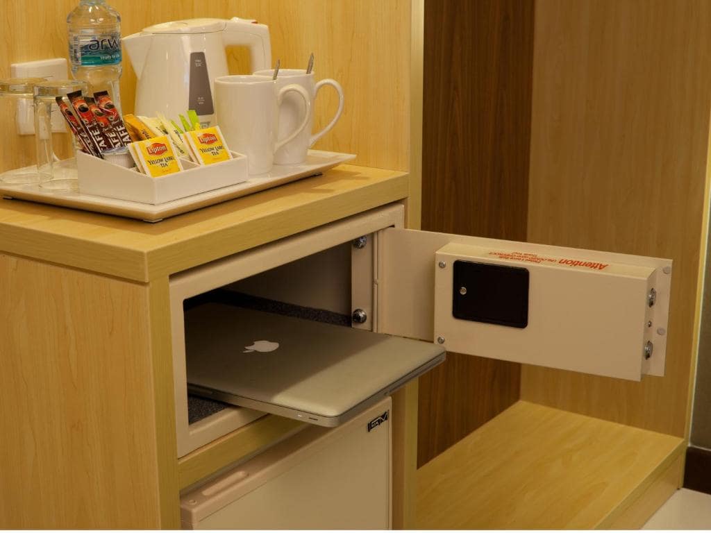 12-اتاق-خواب-هتل-3-ستاره-هتل-سیتی-مکس-البرشا-ات-د-مال-دبی- Citymax-Hotel-Al-Barsha-at-the-Mall-Dubai-Bedroom.jpg