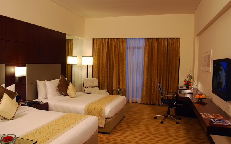 03 اتاق هتل 5 ستاره کانتری این اند سوئیت دهلی Country Inn & Suit Delhi.jpg