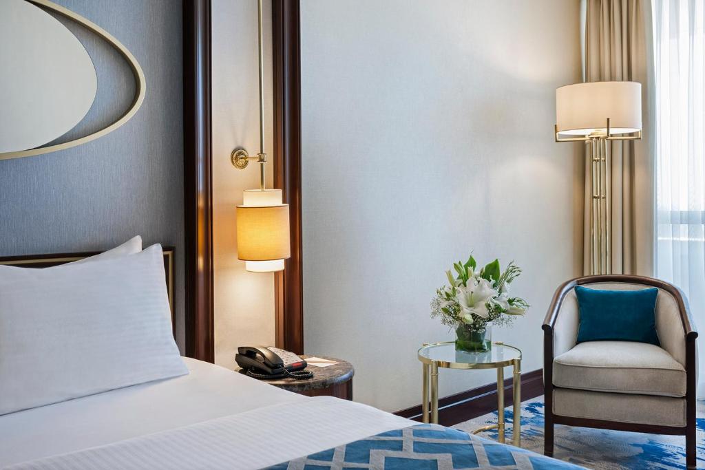 03-هتل-5-ستاره-الیت-ورد-تکسیم-استانبول-نمای-اتاق-Room-Hotel-5-Setare-Estanbul.jpg