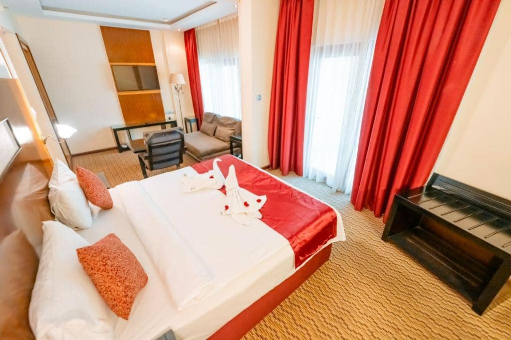 20-اتاق-خواب-نمای-هتل-3-سان-اند-سندز-دبی- Sun-And-Sands-Dubai-Bedroom.jpg