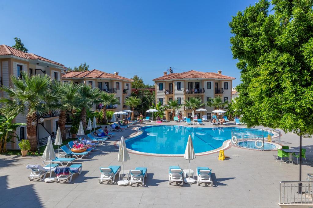 14 نمای داخلی هتل 3 ستاره مرجان بیچ فتحیه Marcan Beach Fethiye.jpg