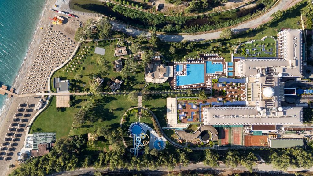 49-محوطه-هتل-5-ستاره-آمارا-پریمیر-پالاس-آنتالیا- Amara-Premier-Palace-Hotel-Antalya-Grounds.jpg