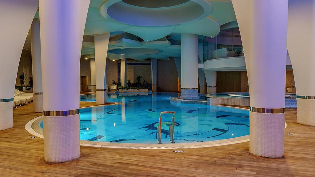 15 استخر هتل 5 ستاره کالیستا لاکچری ریزورت آنتالیا Calista Luxury Resort Belek Antalya.jpg