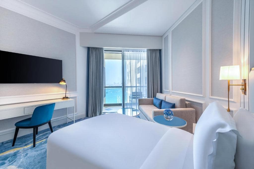 18-اتاق-خواب-هتل-5-ستاره-سوفیتل-جمیرا-بیچ- View Sofitel-Dubai-Jumeirah-Beach-Bedroom.jpg