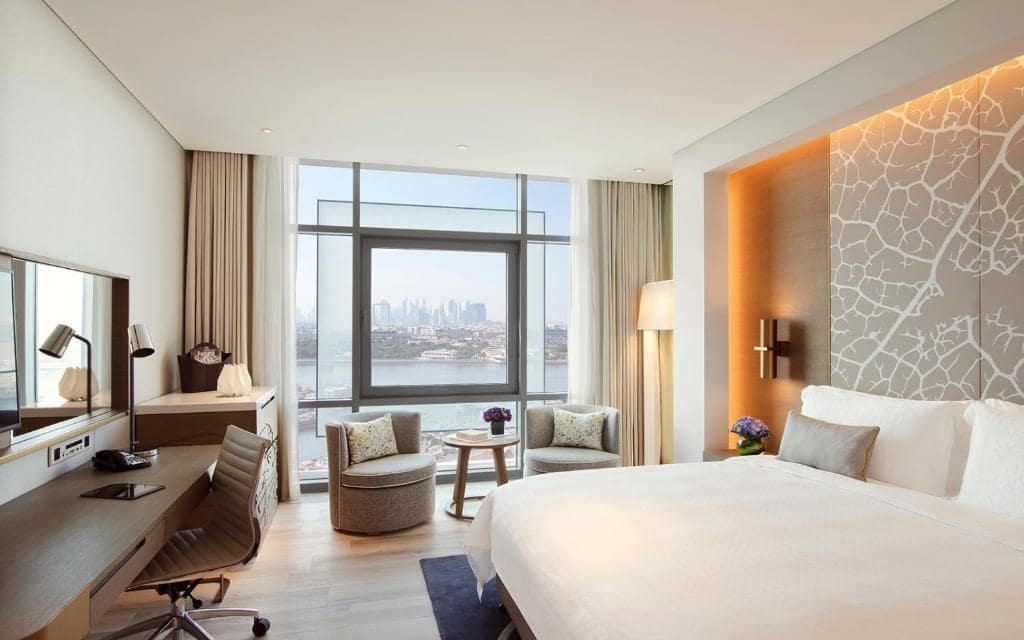 08-اتاق-هتل-5-ستاره-البندر-روتانا-کریک-دبی- Al-Bandar-Rotana-Dubai-Creek-Room.jpg