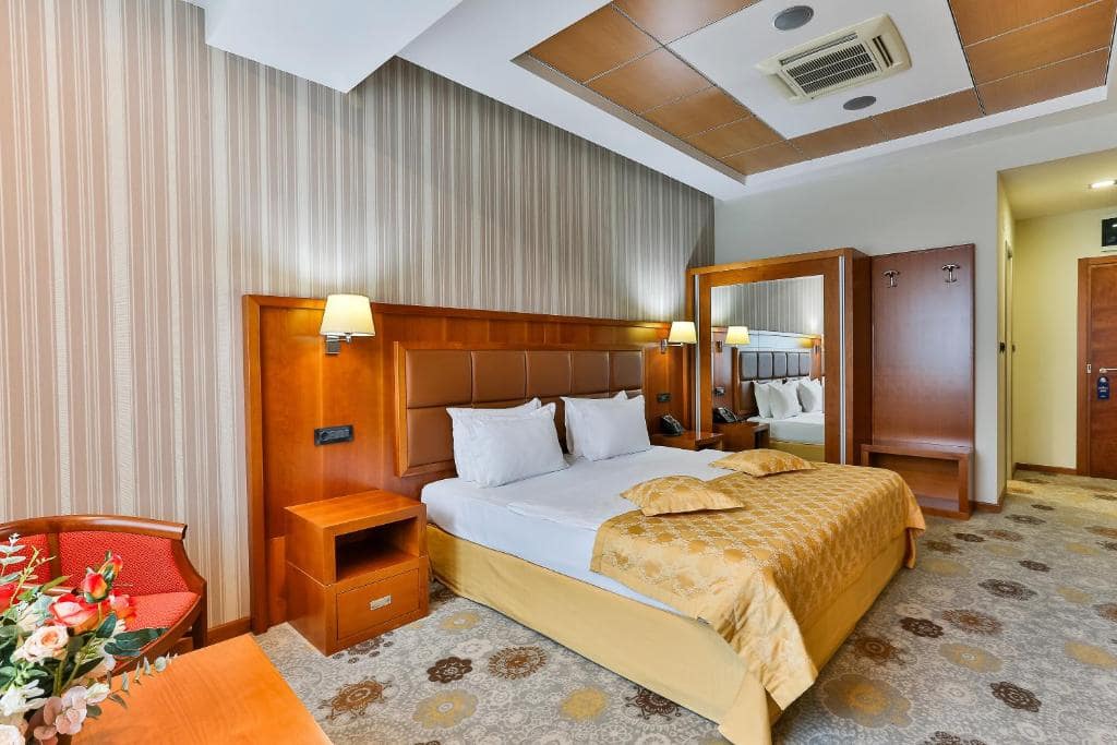 04-اتاق-خواب-هتل-3-ستاره-کینز-پارک-دبی-Kings-Park-Hotel-Dubai-Bedroom.jpg