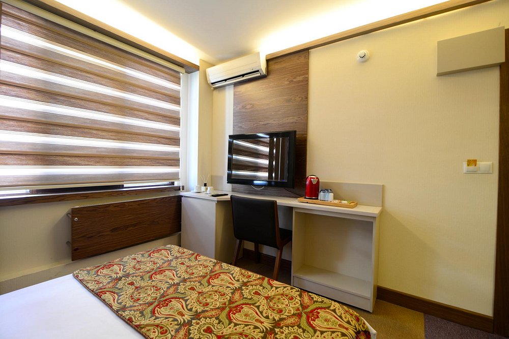 02-نمای-اتاق-هتل3-ستاره-آرسیما-استانبول-Room-Hotel-3-setare-Arsima-Istanbul.jpg