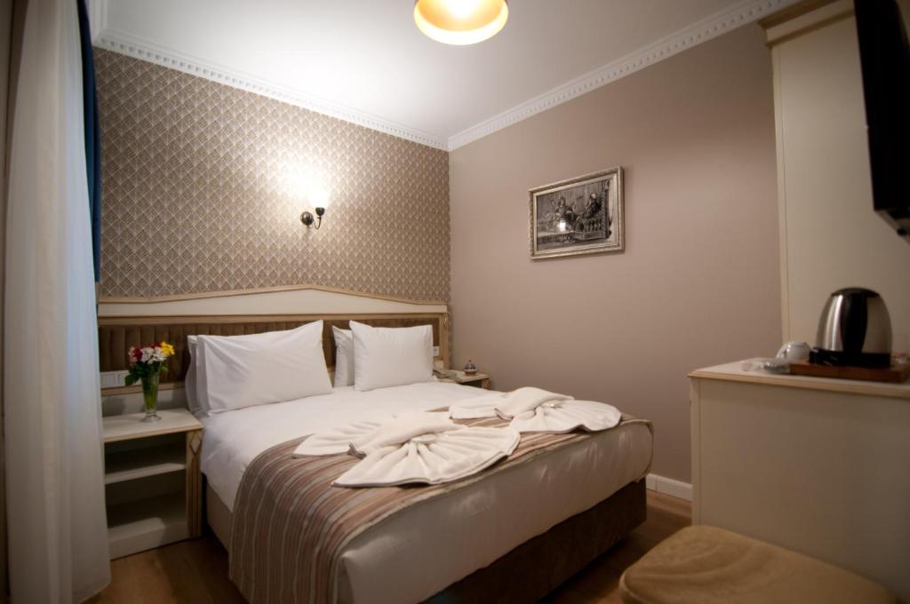 16 اتاق هتل 3 ستاره مولانا پالاس قونیه Mevlana Palace Hotel.jpg
