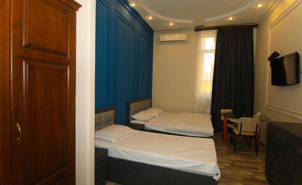 04 اتاق هتل 3 ستاره بلا ایروان ارمنستان Hotel Bella Yerevan.jpg