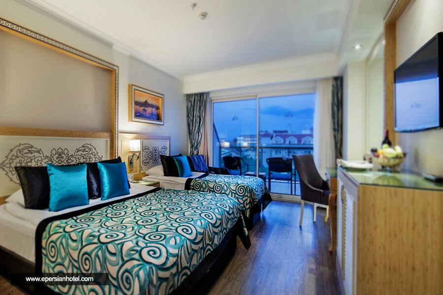 07 اتاق هتل 5 ستاره کریستال واترورد ریزورت اند اسپا آنتالیا Crystal Waterworld Resort.jpg