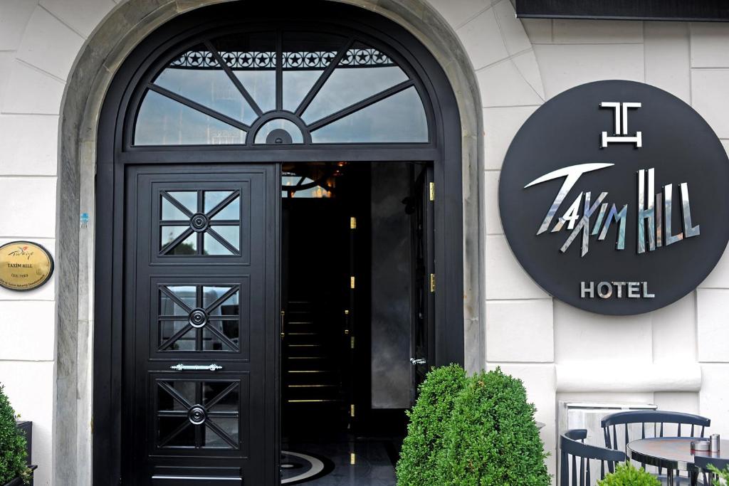 22-درب-Taxim-Hill-Hotel-Istanbul-هتل-تکسیم-هیل-استانبول.jpg